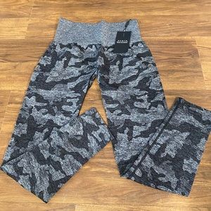 NVGTN camo seamless legging